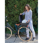 Polisport Luxe Topkoffer 11 l zwarte schoudertas met vaste montage, zichtbaar in de afbeelding.