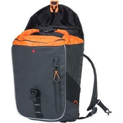 Basil Miles Daypack fietsrugzak met 17 liter inhoud, 31x17x44 cm, blauwe kleur en verstelbare schouderbanden