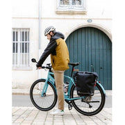 Zefal Z Traveler enkele fietstas waterdicht met Z Quick Mount, zwart en eenvoudig te bevestigen op fiets.