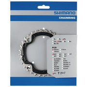 Shimano Deore FC-M610 32T kettingblad voor 10-speed mountainbike, zichtbaar met tandwielen en montagegaten.