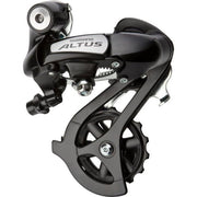 Shimano Altus RD-M310 achterderailleur voor 7/8-speed fietsen met brede link en megapulley, zichtbaar in de afbeelding