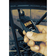 SKS Airchecker Digi digitaal bandenspanningsmeter met duo-head voor elektrische fietsen, nauwkeurige drukmeting in beeld