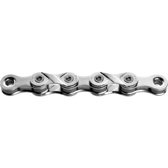 Zilveren KMC X8 1/2 x 3/32 inch fietsketting met 114 schakels, geschikt voor 8-speed bikes.