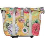 Basil Bloom Field MIK fietstas enkel, waterdicht, 11 liter, zwart met bloemenprint, geschikt voor fietsgebruik