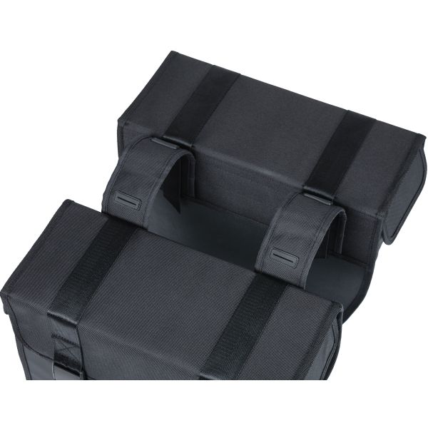 Dubbele Fietstas Basil Tour Waterproof XL Zwart 35 Liter - Le Coq Wielerartikelen