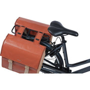 Basil Urban Load dubbele fietstas voor bagagedrager, 48-53 liter, waterbestendig en universeel passend op diverse fietsen.
