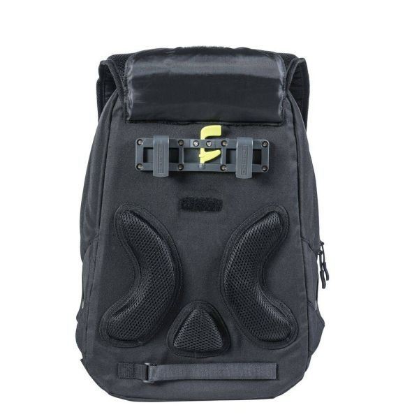 Basil fietsrugzak Flex 17 liter, 33x17x52 cm, zwart met reflecterende details, geschikt voor fietsers en dagelijks gebruik