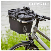 Zwarte Basil Classic Carry All KF fietskoffer met 15 liter inhoud, duurzame stevige fietsmand voor aan de bagagedrager