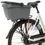 Nieuwe Looxs Clipper RT2 fietsmand met Racktime Snapit 2.0 adapter, houten bodem en verstelbare handgreep, geschikt voor boodschappen.
