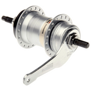 Shimano SG-3C41 Nexus 3-Speed versnellingsnaaf met terugtraprem en 36 tanden, schakelkettingindicator, close-up van de fietscomponent