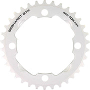 Gebhardt kettingblad 4-gats 9-speed, zilverkleurig, geschikt voor fietstransmissie met 9 versnellingen, close-up van de tanden.