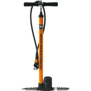 SKS Rennkompressor vloerpomp in oranje met stalen behuizing, E.V.A. ventielkop en manometer voor fietsbanden