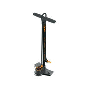 SKS Air-X-Plorer Digi 10.0 vloerpomp met digitaal manometer en 10 bar druk voor fietsbanden en inflatie.