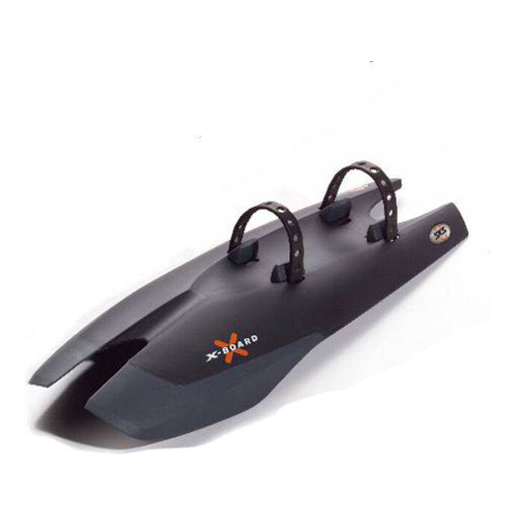 Zwart SKS X-Board PVC voorspatbord voor fiets, beschermt tegen modder en water tijdens het rijden.