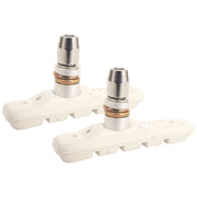 Edge V-brake remblokken set van 72 mm, geschikt voor V-brakes, zichtbaar met remblokken en montageonderdelen.