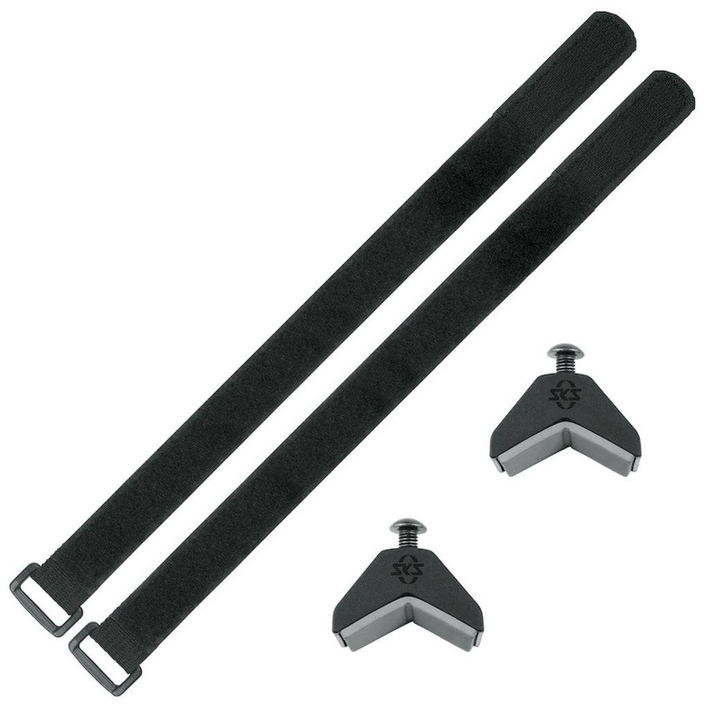 Zwart SKS plastic bidonhouderset met adapter voor gemakkelijk bevestigen aan bidonhouders.