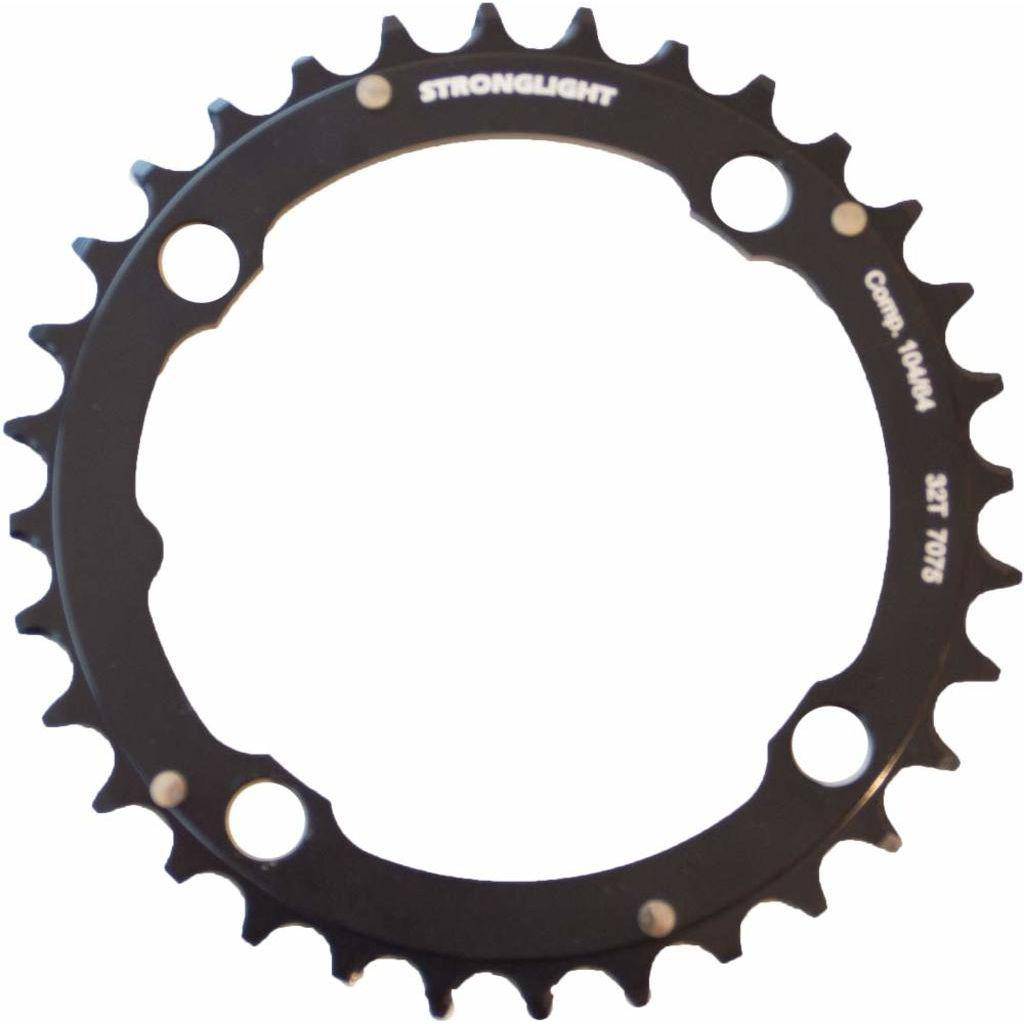 Stronglight kettingblad Shimano Xc Zicral 9V 32T zwart, geschikt voor 9-speed fietsen, met steek van 104 mm.