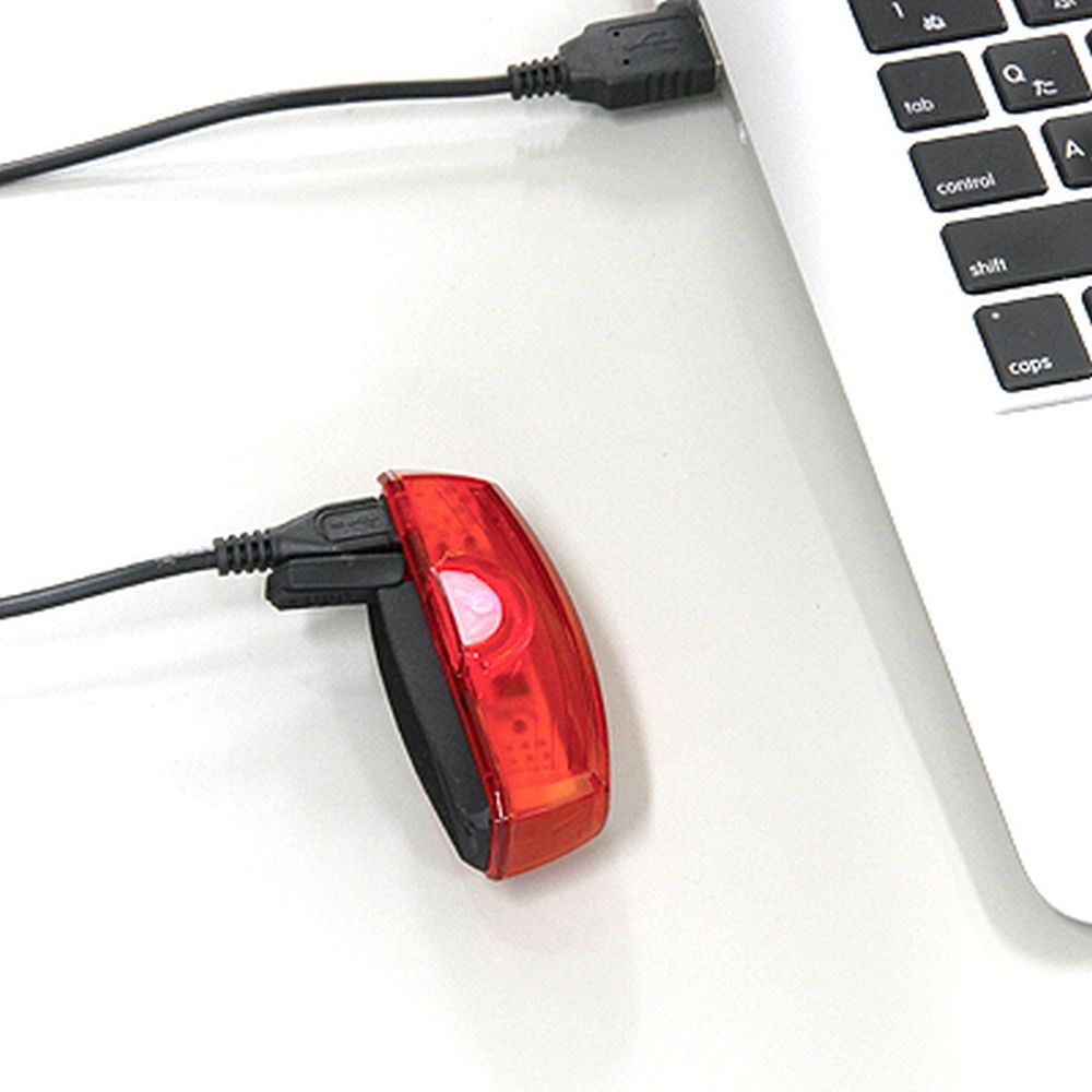 Cateye Rapid X2 Kinetic LED USB achterlicht met 500 lumen, helder rood licht voor fietsveiligheid, bevestigd aan fietsachterzijde