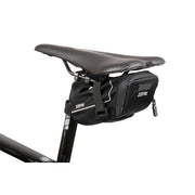 Zefal Z Light Pack zadeltas zwart, ultralicht en compact, geschikt voor fietsaccessoires en bagage.