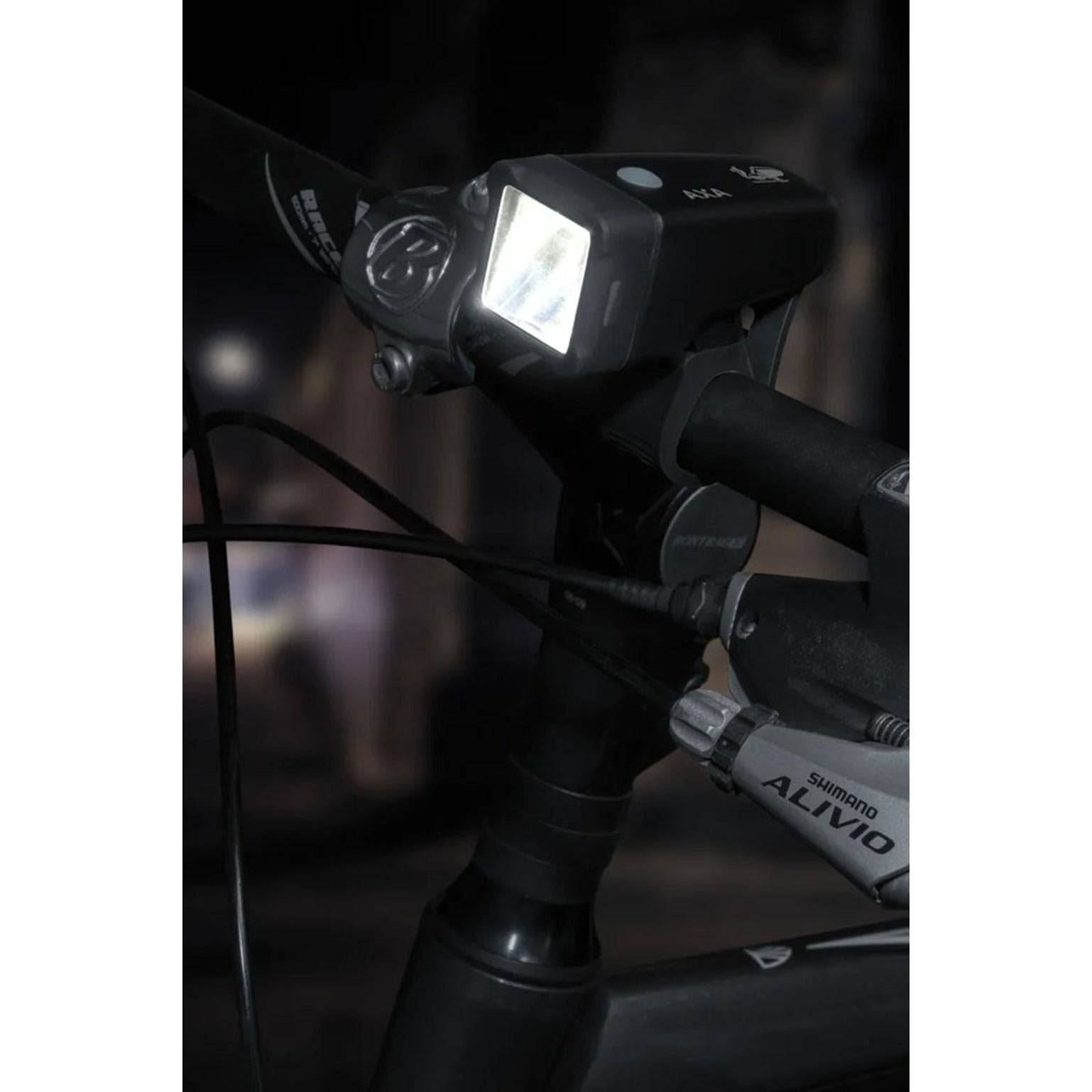 Lampset Axa Niteline T1 Led - Zwart - Le Coq Wielerartikelen