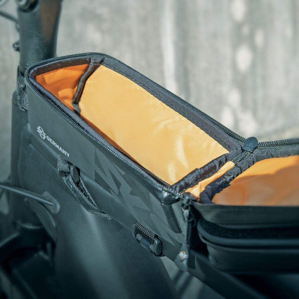 SKS Frametas Explorer Smart 1.35L Zwart