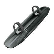 Zwart SKS X-Guard frame voorspatbord van PVC, bevestigd op fietsframe voor bescherming tegen water en vuil.