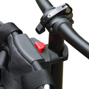 Zwarte KLICKfix Caddy stuuradapter op stuurpen Ø22-36 mm, geschikt voor fietsaccessoires, zichtbaar op de afbeelding