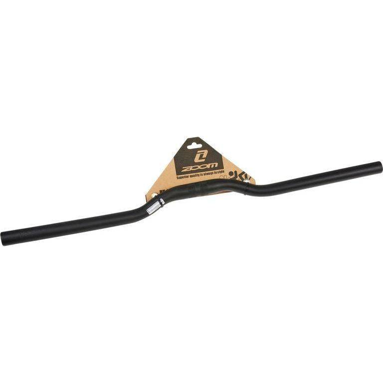 Zoom MTB stuurstang Ø31,8 mm, 620 mm lang met 30 mm hoogteverhoging in mat zwart, geschikt voor mountainbikes.