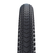 Zwarte Schwalbe Marathon Allmotion vouwband voor stadsfietsen, zichtbaar in close-up op de fietsband.