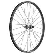 Zwart achterwiel voor MTB, 29 inch DT Swiss M1900 Spline 30 XD 11/12V Disc CL aluminium, zichtbaar met snelspanner en discremmen.