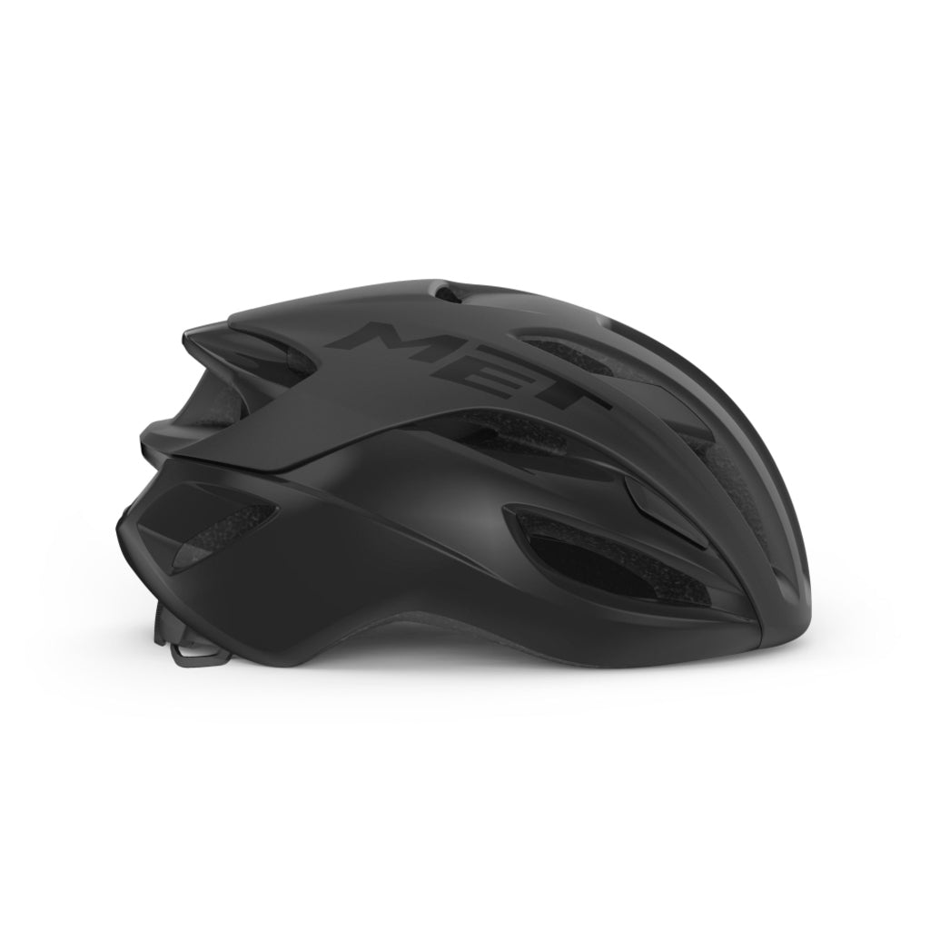 Racefiets helm MET Rivale Mips met aerodynamisch ontwerp en ventilatie, zichtbaar op de afbeelding.