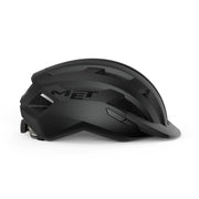Met Allroad MTB helm van MET met Mips-systeem, lichtgewicht en veilig voor mountainbiken op ruig terrein.