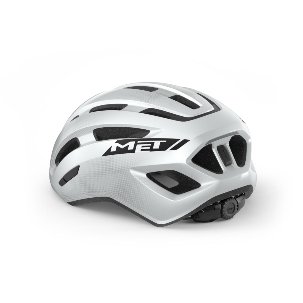 Racefiets helm MET Miles met aerodynamisch ontwerp en ventilatieopeningen, geschikt voor racefietsen en wielrenners.