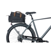Basil Miles XL Pro bagagedragertas, waterdichte bagagedragertassen voor 9-36 liter, in zwart met verstelbare riemen