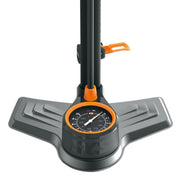 SKS Air-X-Plorer 10.0 vloerpomp met manometer en handvat voor het oppompen van banden en ballen