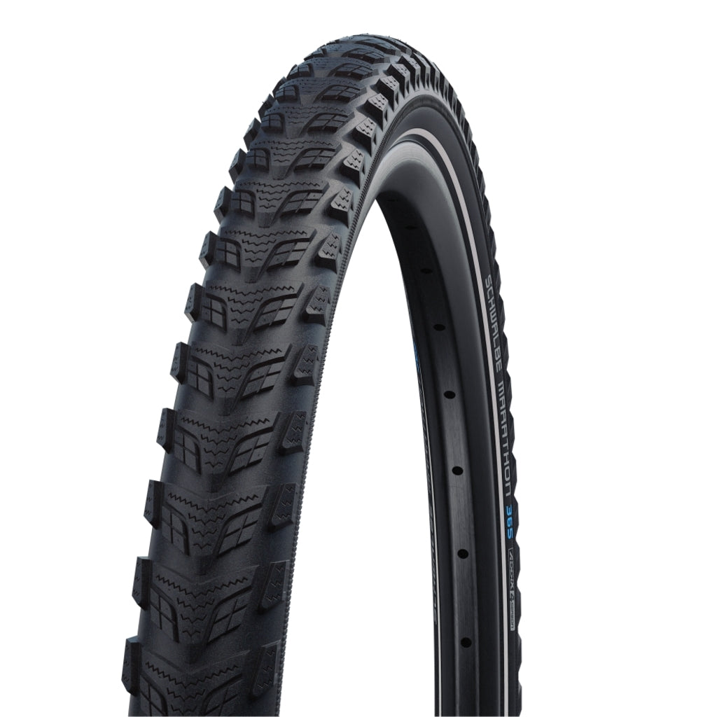 Zwarte 28-inch Schwalbe Marathon 365 ADDIX 4Season stadsfiets buitenband met GreenGuard voor alle seizoenen.