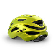 Racefietshelm MET Idolo met aerodynamisch ontwerp en ventilatieopeningen, geschikt voor wielrenners.