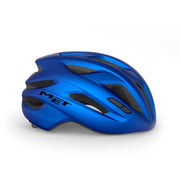 Racefietshelm MET Idolo met aerodynamisch ontwerp en verstelbare ventilatieopeningen, geschikt voor wielrenners.