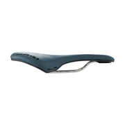 Selle Italia SLR Boost Gravel Superflow zadel met TI 316 rails, lichtgewicht racefiets en MTB zadel met smalle vorm en superflow design