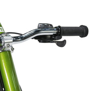 Groene Burley Piccolo aanhangfiets met 7 versnellingen en 20-inch wielen, geschikt voor kindertransport.