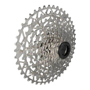 Sram 12-speed cassette PG1231 D1 XPLR Wide 11-44 zilveren fietsaccessoire, zichtbaar met tandwielen en technische details