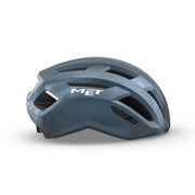 MET racefietshelm Vinci met Mips, lichtgewicht en aerodynamisch, zichtbaar op een fietser met de helm op.
