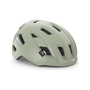 E-Bike helm van MET met ventilatiegaten en verstelbare riem, ontworpen voor veiligheid en comfort tijdens het fietsen.
