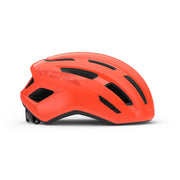 Racefietshelm MET Miles Mips met aerodynamisch ontwerp en verstelbare ventilatieopeningen, geschikt voor wielrenners.