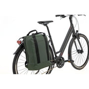 Nieuwe Looxs Nevada fietsrugzak met 20 liter capaciteit en 17 inch laptopvak, waterbestendig en comfortabel geschikt voor dagelijks gebruik.