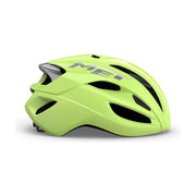 Met MET Rivale Mips racefietshoofdbescherming met aerodynamisch ontwerp en verstelbare riemen, geschikt voor wielrenners