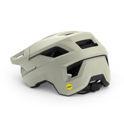 MET MTB helm Shelter MIPS met ventilatiegaten en verstelbare riem, ontworpen voor mountainbiken en veiligheid.