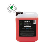 Dynamic Bio Drivetrain Detox reiniger, biologisch afbreekbare ontvetter voor auto-onderdelen, met sprayfles en heldere label op witte achtergrond.