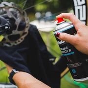 Dynamic remreiniger spray voor remsystemen, 400 ml, effectief bij het reinigen van remonderdelen en remklauwen.
