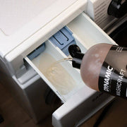 Dynamic Washkracht 1L plantaardig wasmiddel voor onderhoud, zichtbaar in een heldere fles met label en dop.